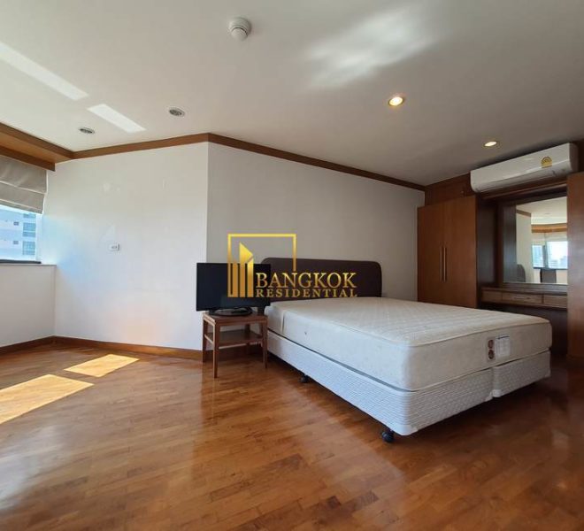 3 bed renovated corner unit in President Park 10588 image-17