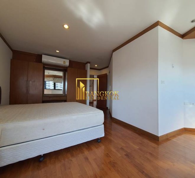 3 bed renovated corner unit in President Park 10588 image-18