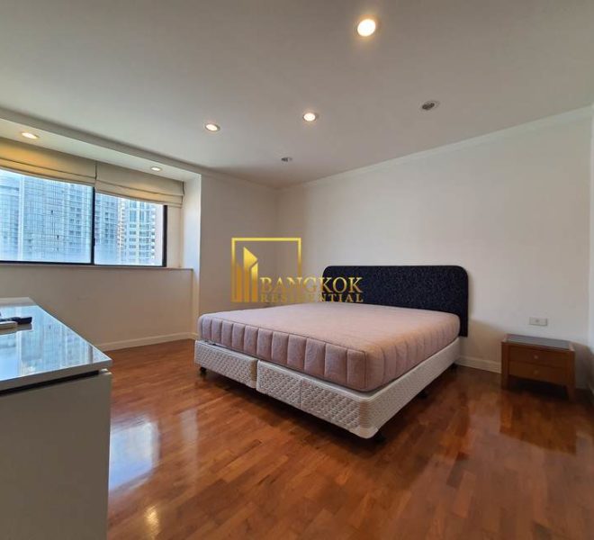 3 bed renovated corner unit in President Park 10588 image-24