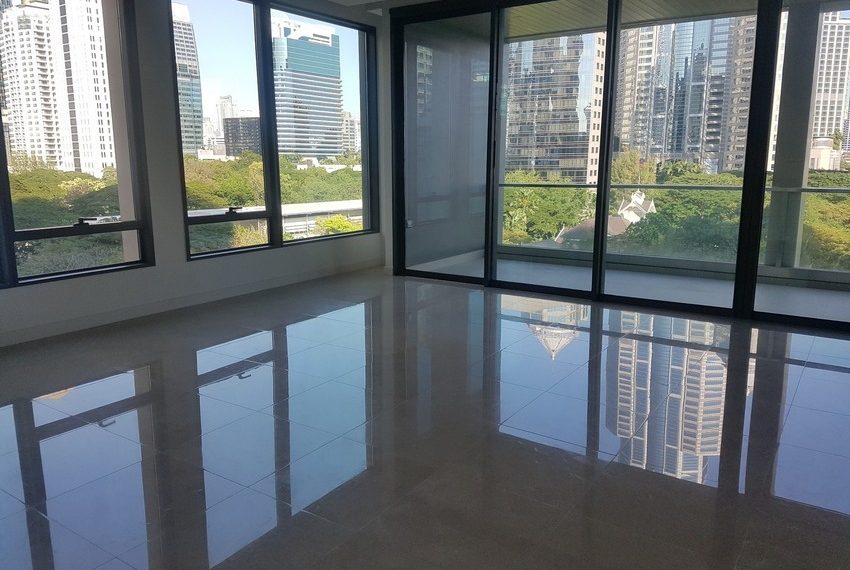 Sindhorn Residence 3 Bed Condo For Sale 6713 Image-01