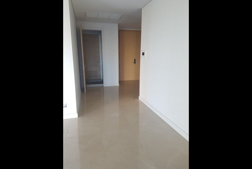 Sindhorn Residence 3 Bed Condo For Sale 6713 Image-03