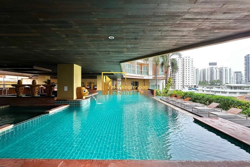 The Narathiwas Residence Facilities Image-04