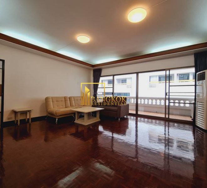 2 bed Aree Mansion apartment soi Ari 20168 image-01
