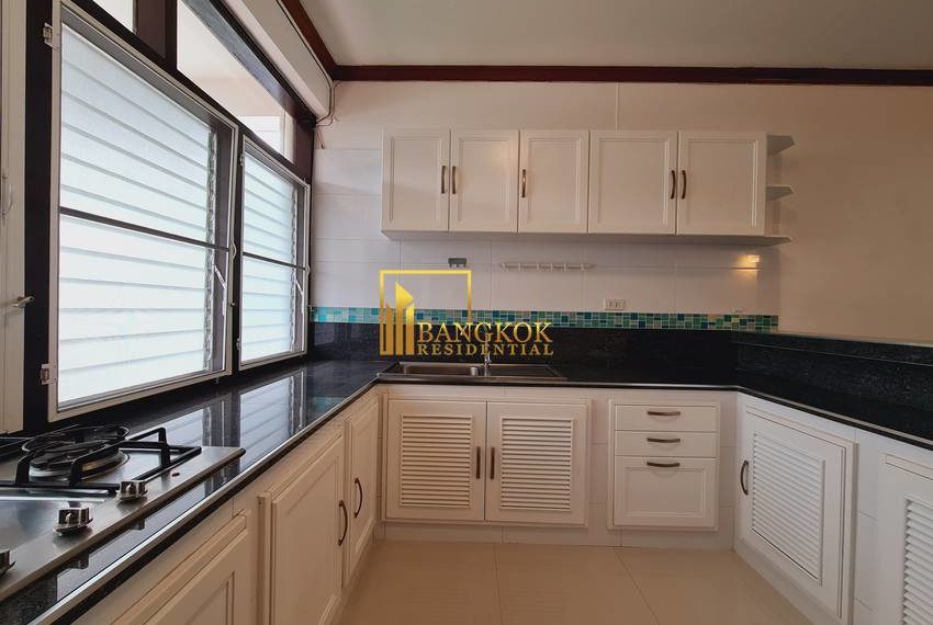 2 bed Aree Mansion apartment soi Ari 20168 image-04