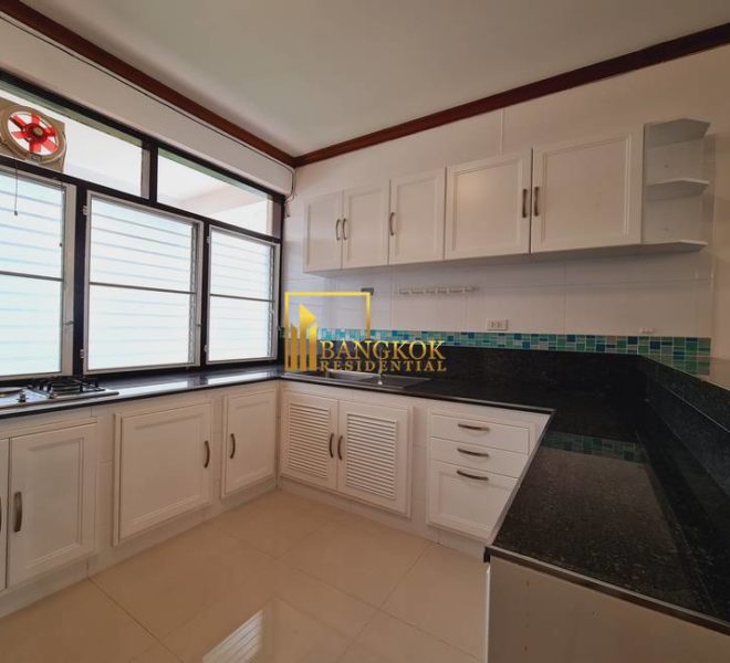 2 bed Aree Mansion apartment soi Ari 20168 image-06