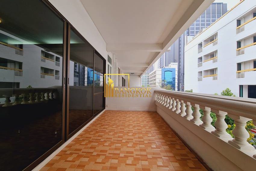 2 bed Aree Mansion apartment soi Ari 20168 image-08