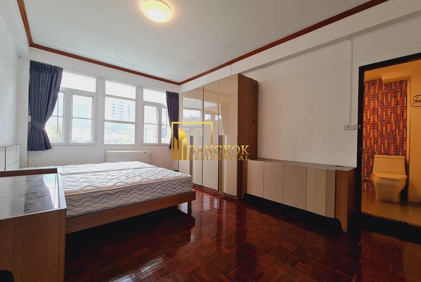 2 bed Aree Mansion apartment soi Ari 20168 image-09