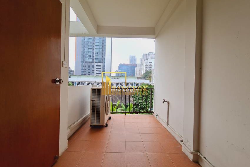 2 bed Aree Mansion apartment soi Ari 20168 image-11