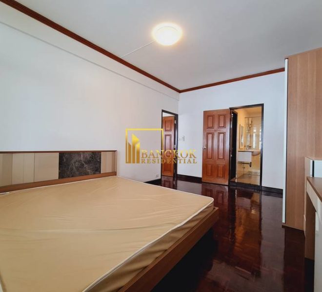 2 bed Aree Mansion apartment soi Ari 20168 image-14