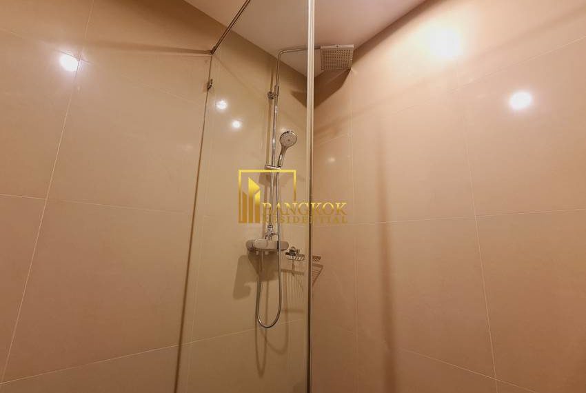 Asoke Apartment Upper Suites 7205 image-09