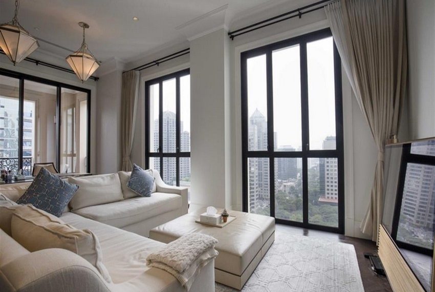2 Bedroom Condo For Sale 98 Wireless 10979 Image-01