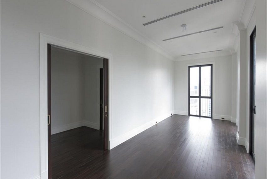 3 Bedroom Condo 98 Wireless 10981 Image-01