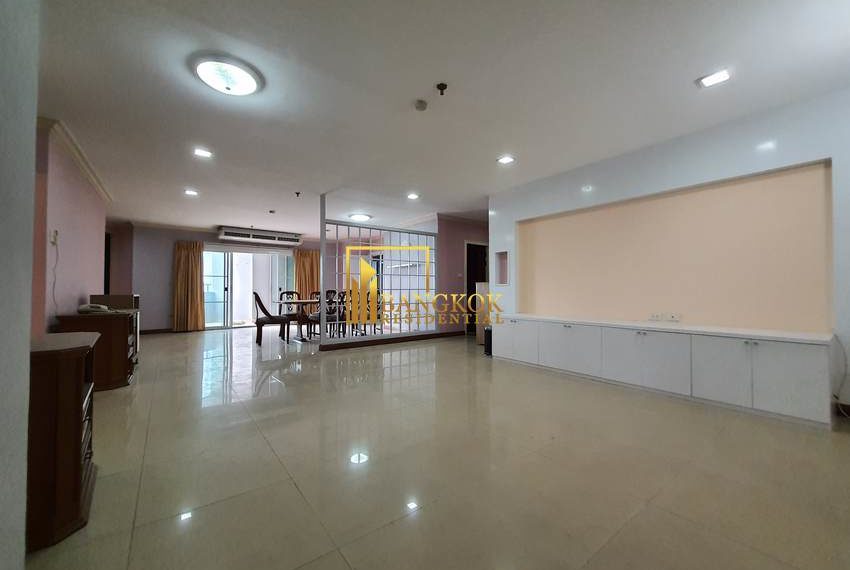 3 bed renovated condo for rent thonglor 55th Tower 10592 image-03
