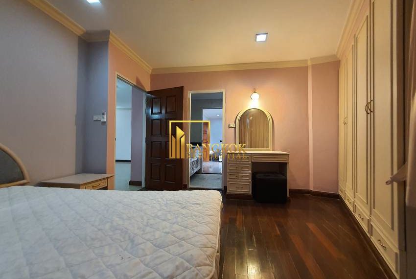 3 bed renovated condo for rent thonglor 55th Tower 10592 image-12