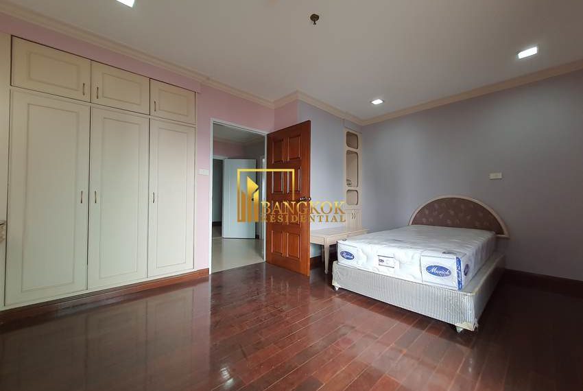 3 bed renovated condo for rent thonglor 55th Tower 10592 image-15