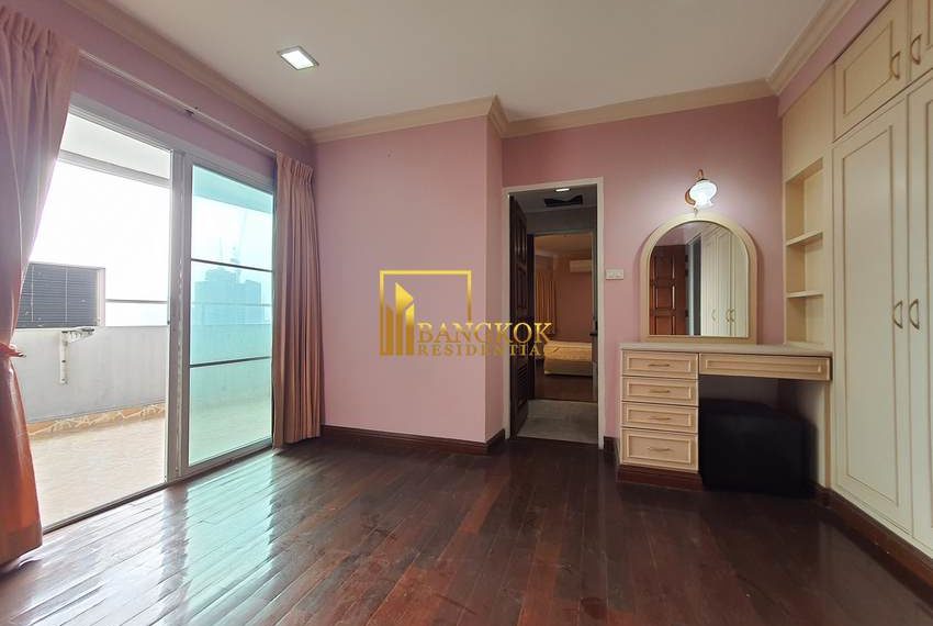 3 bed renovated condo for rent thonglor 55th Tower 10592 image-16