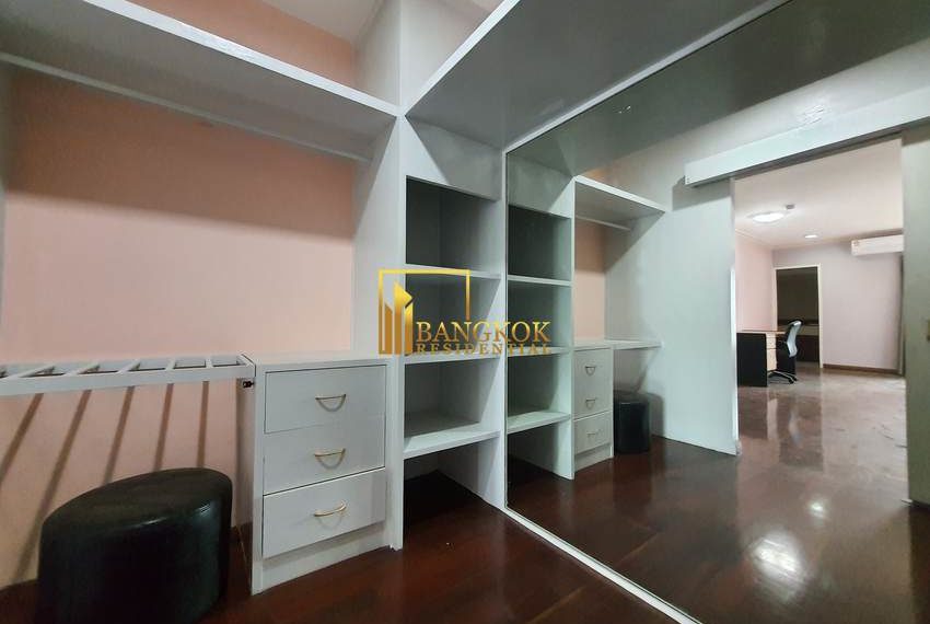 3 bed renovated condo for rent thonglor 55th Tower 10592 image-24