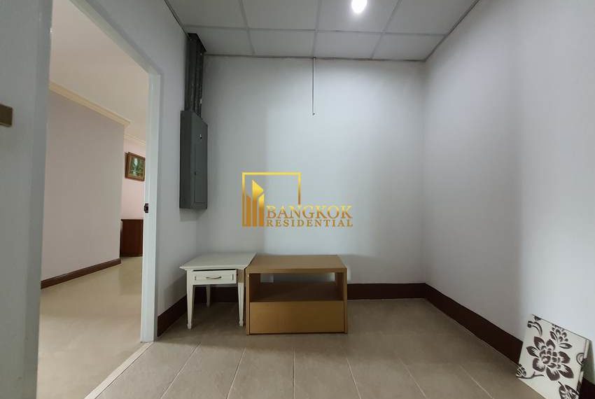 3 bed renovated condo for rent thonglor 55th Tower 10592 image-25