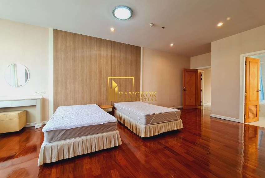 penthouse for rent SR Place 20612 image-13