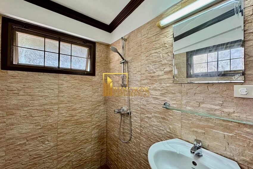 8122 Image-26