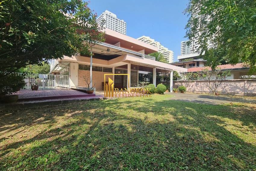 3 bed house for rent in nana 8249 image-02