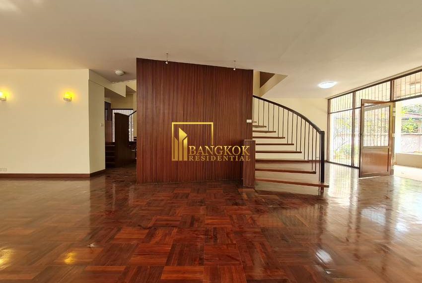 3 bed house for rent in nana 8249 image-05