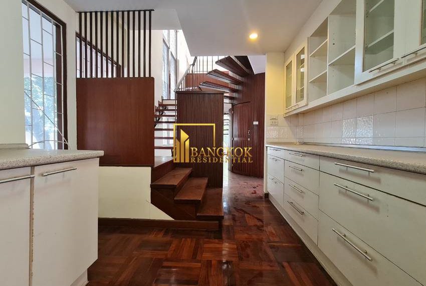 3 bed house for rent in nana 8249 image-10