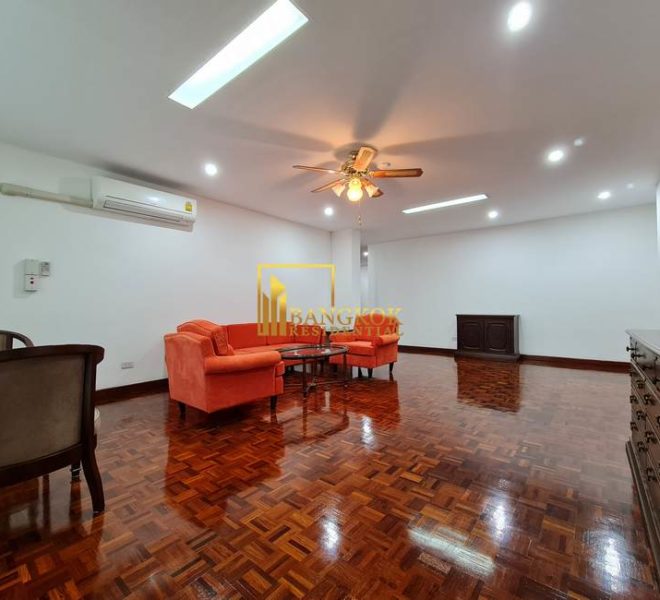 renovated 2 bed pet friendly apartment Tubtim Mansion 20485 image-03