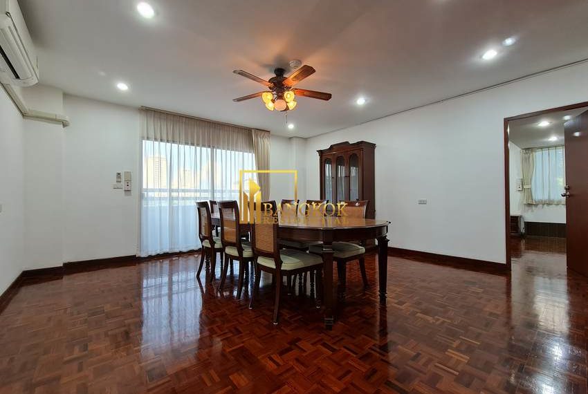renovated 2 bed pet friendly apartment Tubtim Mansion 20485 image-05