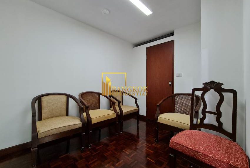 renovated 2 bed pet friendly apartment Tubtim Mansion 20485 image-15