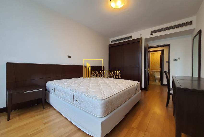 2 bed for rent ploenchit All Seasons Mansion 11178 image-09