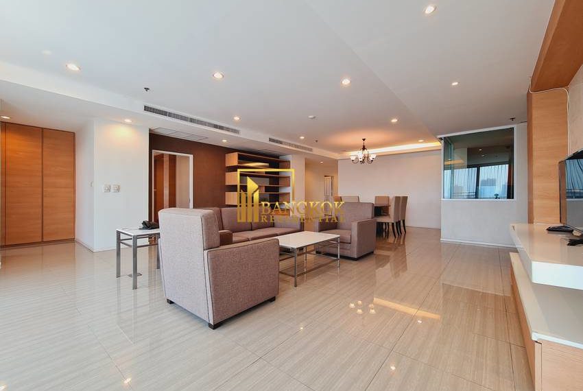 4 bed apartment Charoenjai Place 20196 image-01