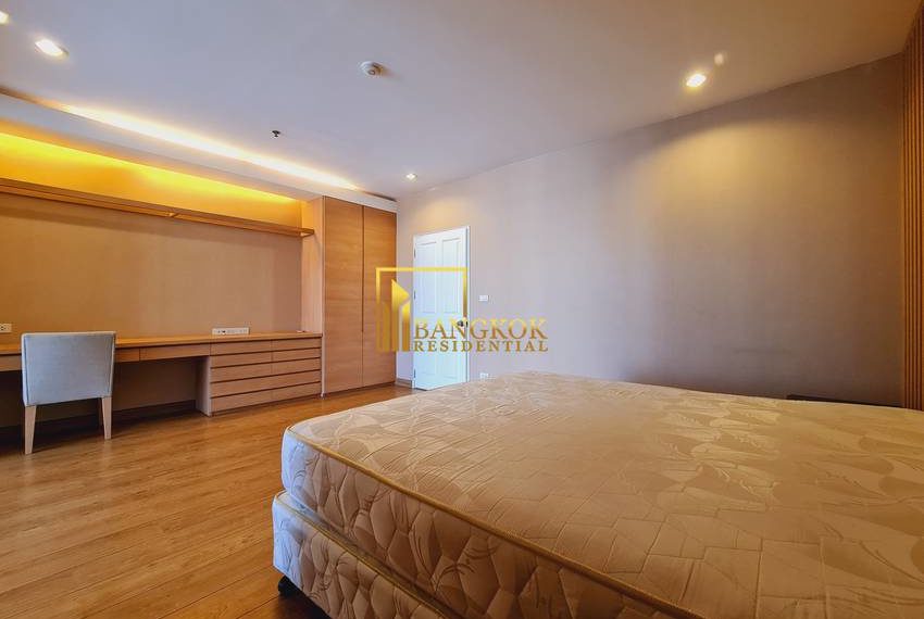 4 bed apartment Charoenjai Place 20196 image-18