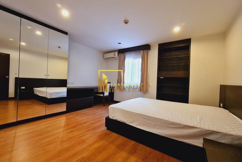 J.Visut Place apartment 20685 image-04