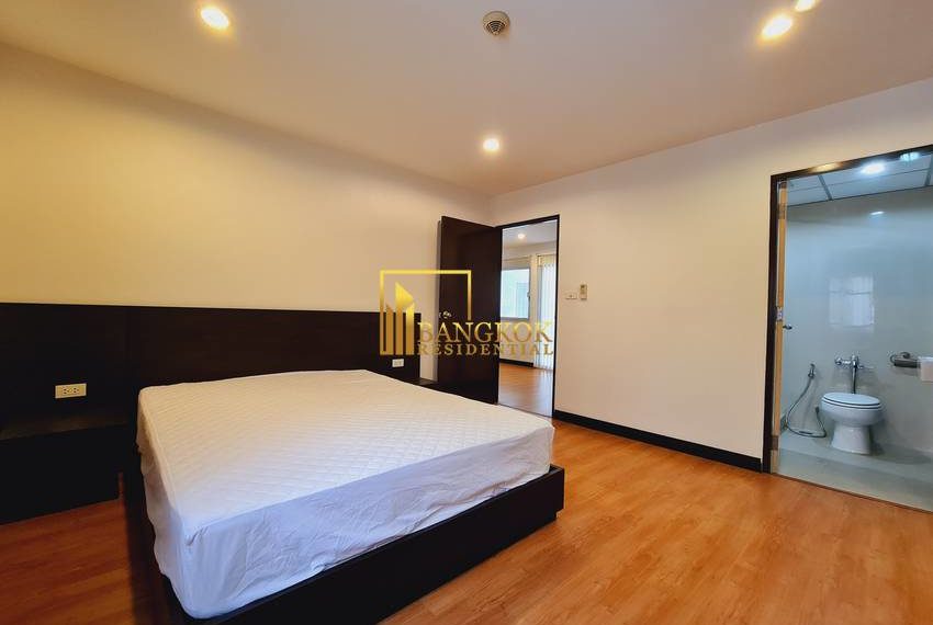 J.Visut Place apartment 20685 image-05