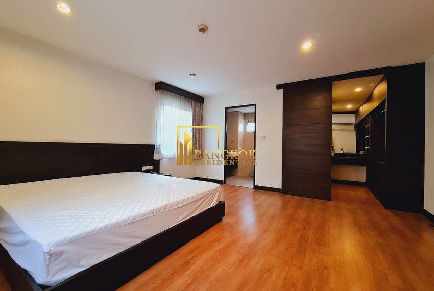 J.Visut Place apartment 20685 image-08