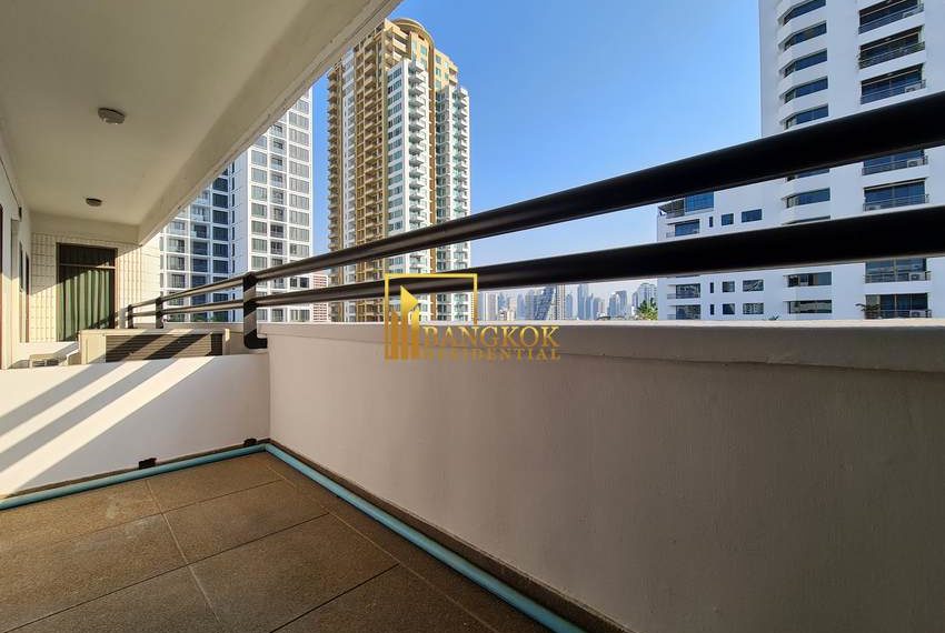 3 bed pet friendly renovated apartment Tubtim Mansion 20486 image-10