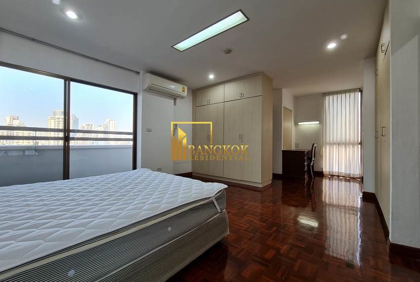 3 bed pet friendly renovated apartment Tubtim Mansion 20486 image-12