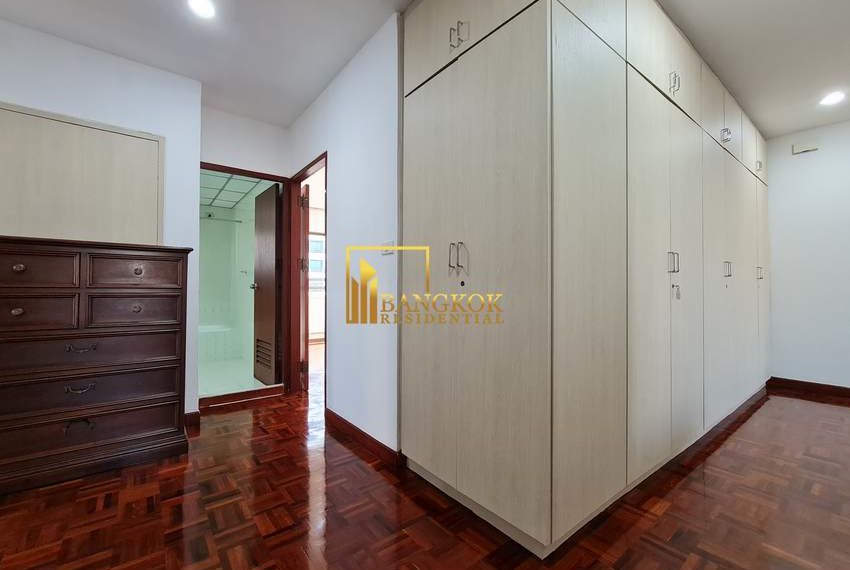 3 bed pet friendly renovated apartment Tubtim Mansion 20486 image-15
