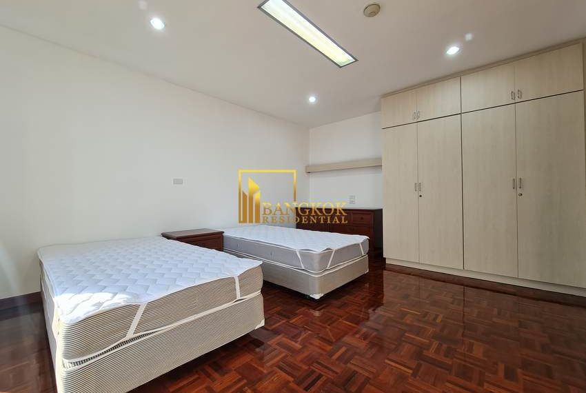 3 bed pet friendly renovated apartment Tubtim Mansion 20486 image-19