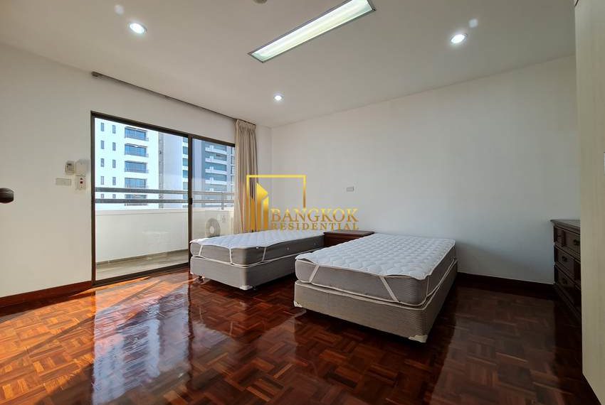 3 bed pet friendly renovated apartment Tubtim Mansion 20486 image-20
