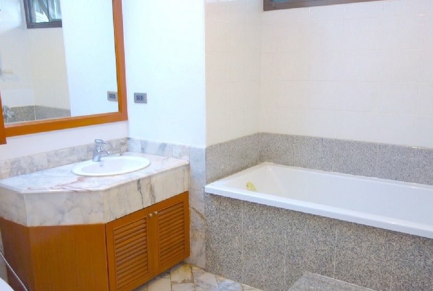 1232 Image-08