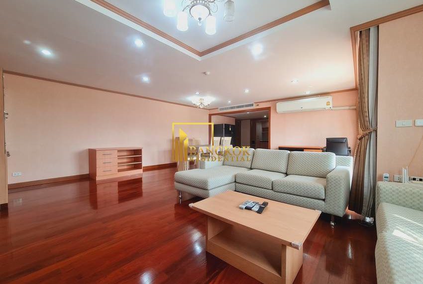 Oscar Mansion 3 Bed For Rent 20697 image-02