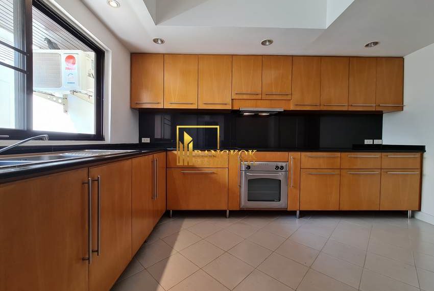3 bedroom apartment for rent Phirom Garden Residence 20361 image-06