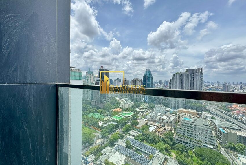 12066 Image-12