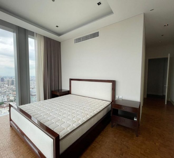The Ritz Carlton Residences 3 Bed Condo 12143 Image-04