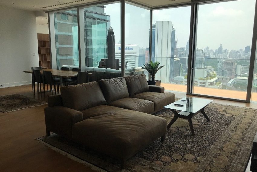 2 Bed Condo The Ritz Carlton Residences 9034 Image-01