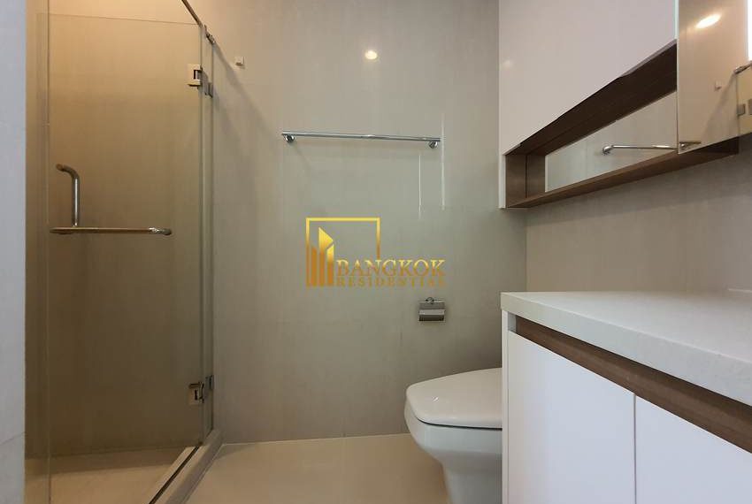 2 bed for rent Q Langsuan 11670 image-11