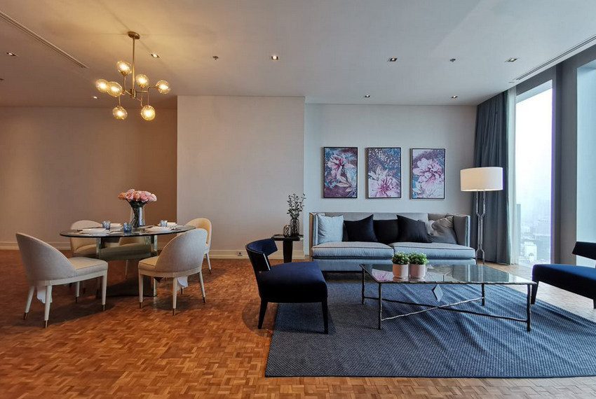 The Ritz Carlton Residences 3 Bed Condo 12666 Image-02