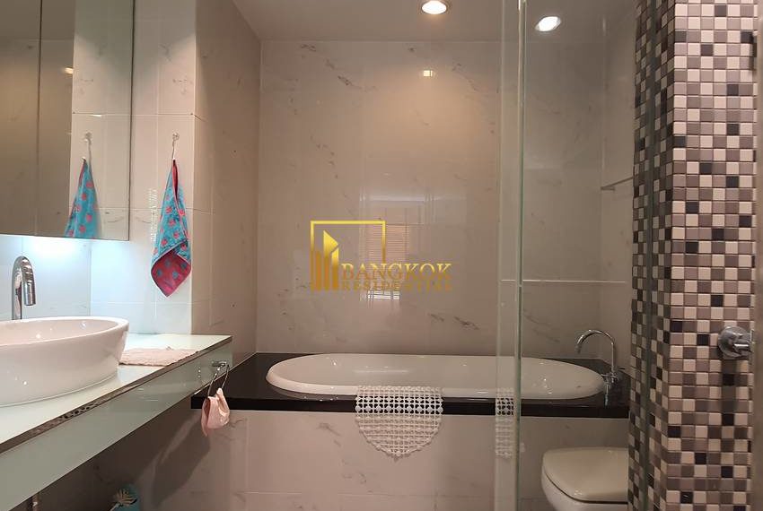 2 bedroom condo silom The Legend Saladaeng 12823 image-14
